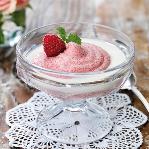 Mansikkapuuro vaniljavaahdolla 